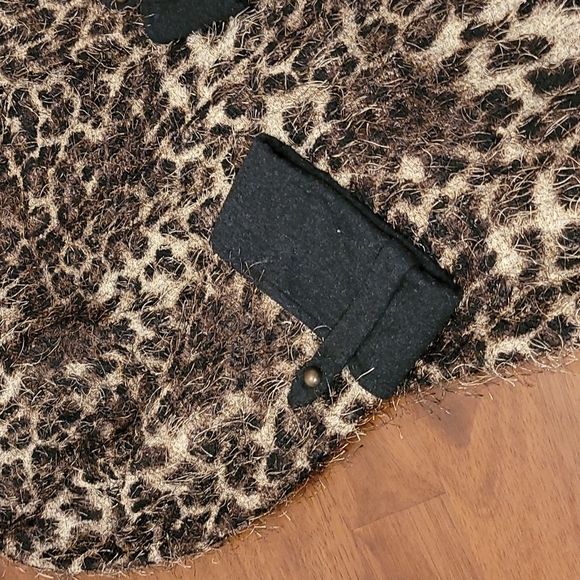 Alberto Makali Leopard Print Top with Matching Scarf - Picture 8 of 10